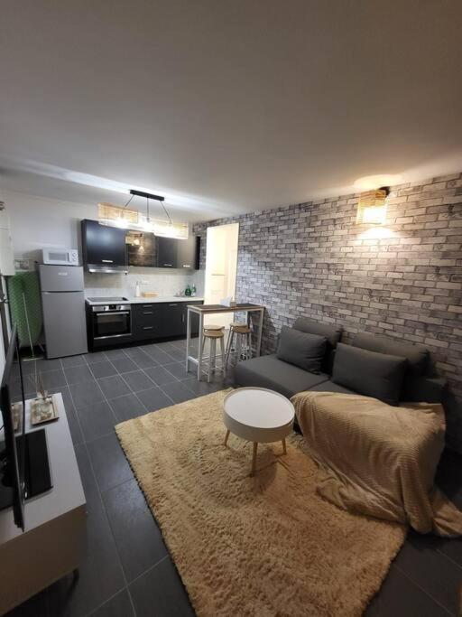 Pepite Entre Paris Et Versailles Apartment Chaville Exterior foto