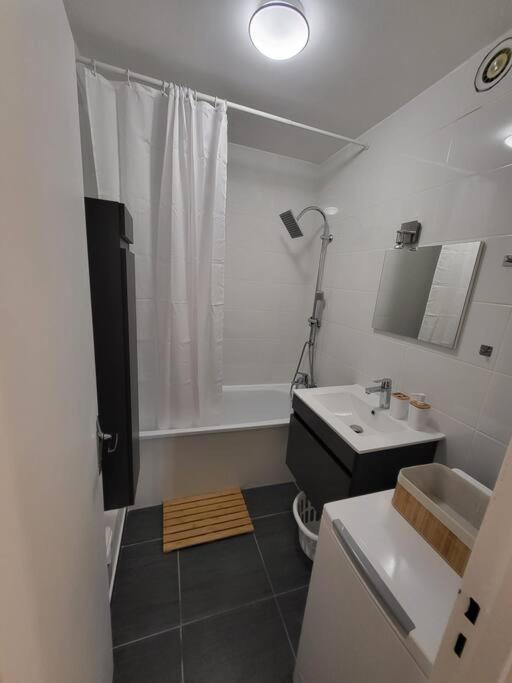 Pepite Entre Paris Et Versailles Apartment Chaville Exterior foto